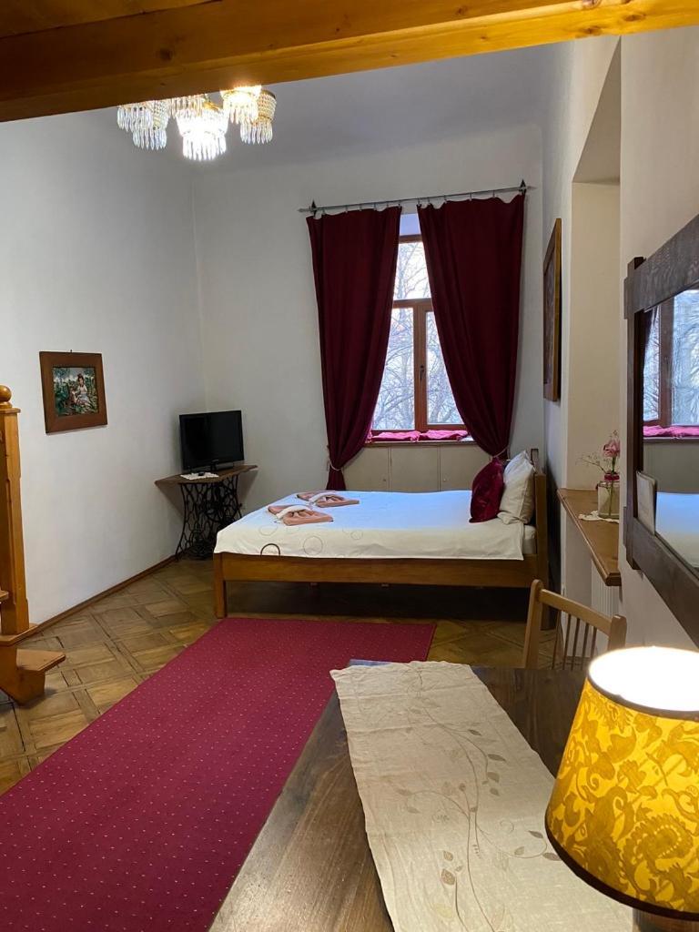 Museum Apartments Lviv Exteriör bild